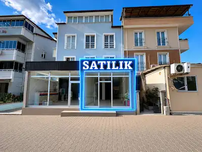 KARTEPE SAPANCA YOLU ÜZERİNDE 80 M² SATILIK İŞ YERİ
