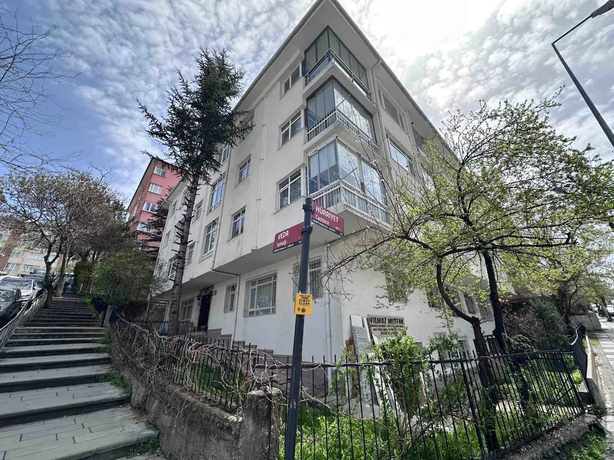 ÇANKAYA DİKMEN HARBİYEDE EŞYALI 3+1 KİRALIK DAİRE