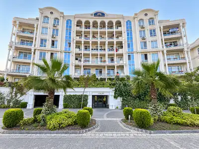 BAŞISKELE ZERAY GÜNEŞI DENIZ MANZARALI EŞYALI 1+1 ÇATI DUBLEKS