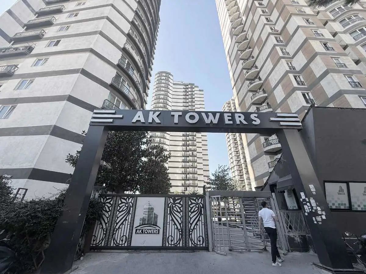AK TOWERS’TA GÜNEY CEPHE, EŞYALI 1+0 | BALKONLU | 