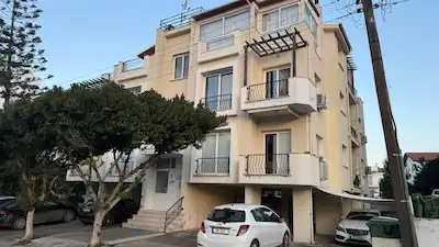 GİRNE MERKEZ'DE 3+1 SATILIK DAİRE