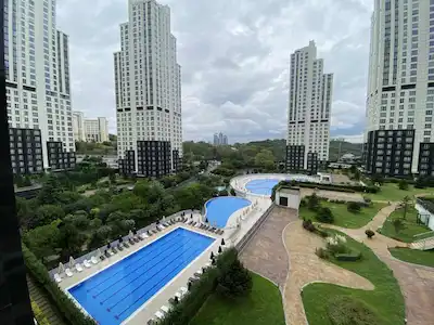 MASLAK MASHATTAN SİTESİ’NDE HAVUZ & PEYZAJ MANZARALI PRESTİJLİ 2+1
