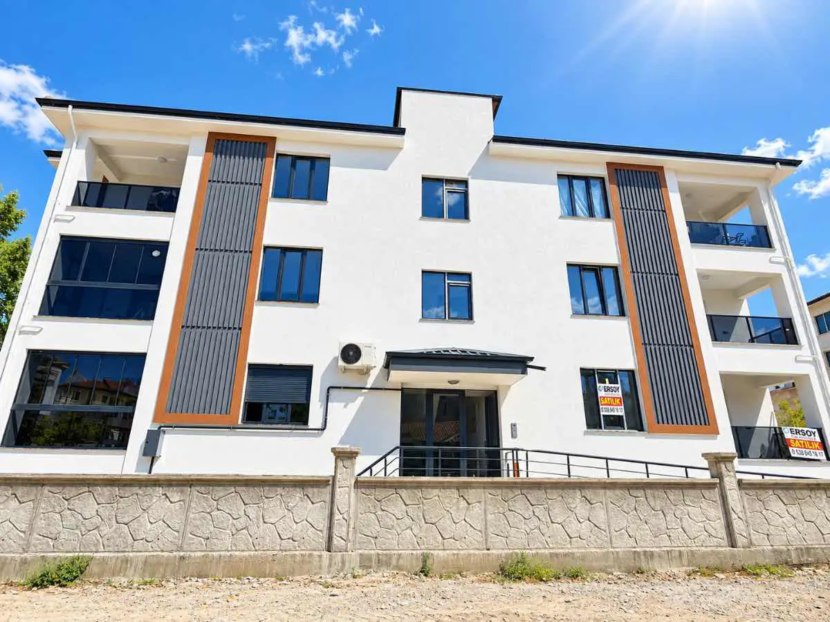 REMAX'DEM DEN MİMARSİNAN MAHALLESİNDE 2+1 GENİŞ KİRALIK DAİRE