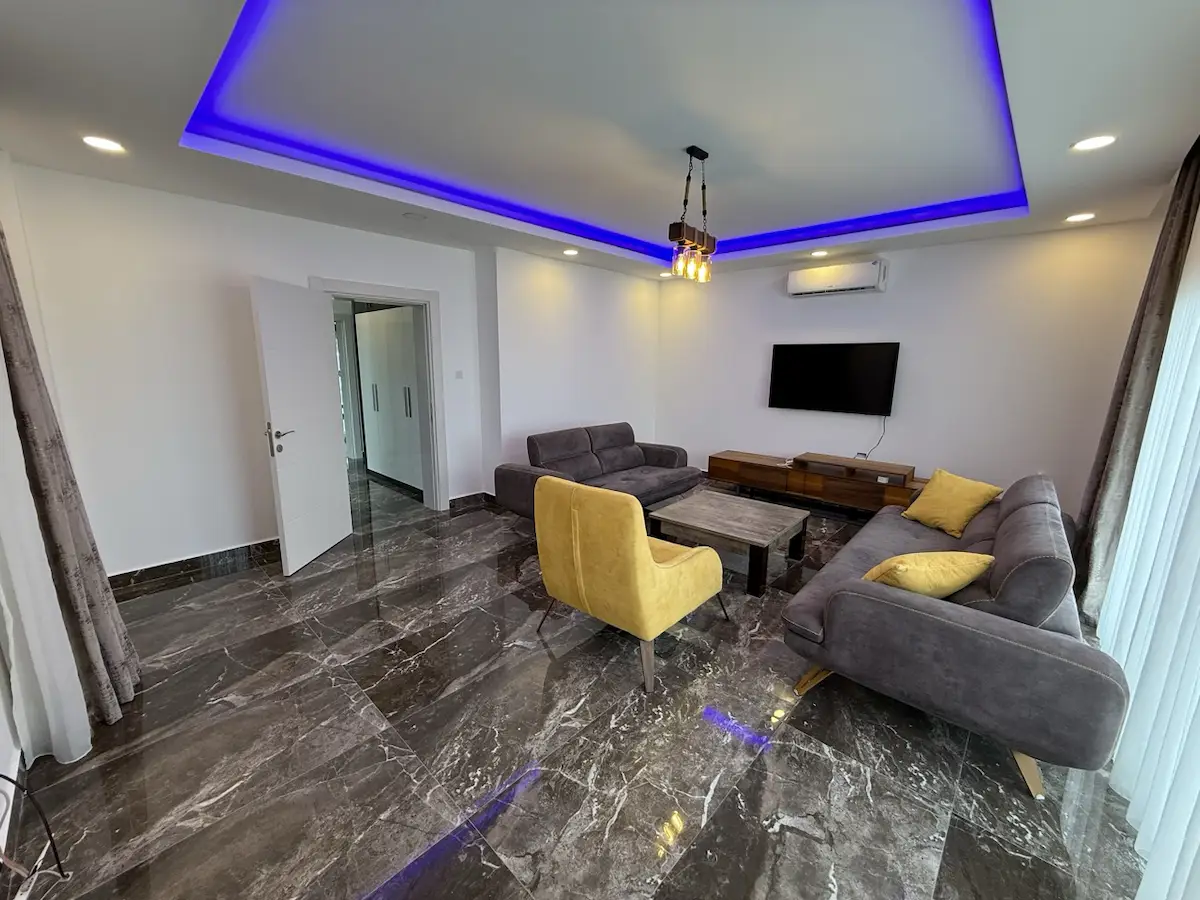 GIRNE KARAOĞLANOĞLU’NDA SATILIK 4+1 VILLA | SOLAR PANEL