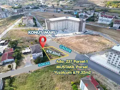 ARNAVUTKÖY HADIMKÖY MAHALLESİNDE SATILIK İMARLI ARSA