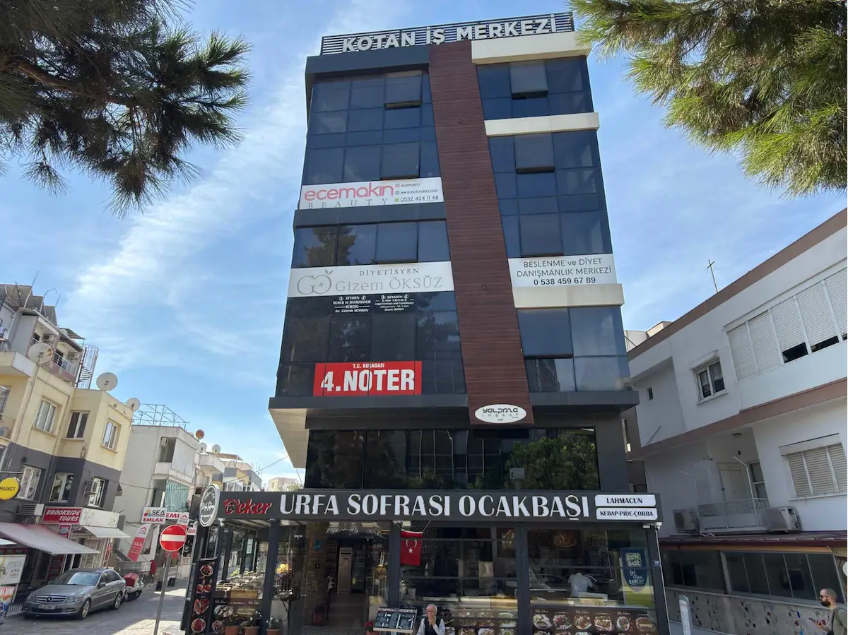 KUŞADASI ŞEHİR MERKEZİ KOTAN PLAZADA SATILIK & KİRALIK OFİSLER