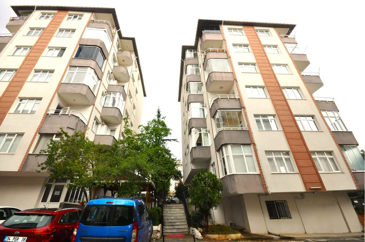 ÜMRANİYE ATAKENT ESER 89 SİTESİ METROYA YAKIN FULL EŞYALI 2+1