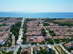 NAZİLLİ SITESI'NDE SATILIK BAHÇELİ YAZLIK