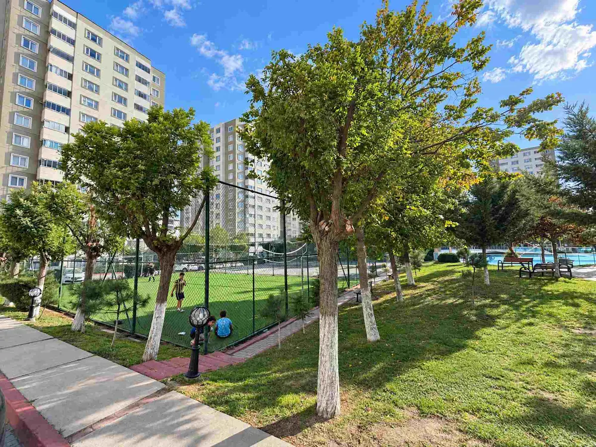 ÇORLU PARK SITESINDE HAVUZ MANZARALI 2+1 SATILIK FIRSAT DAIRE