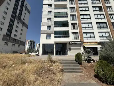FIRAT MAHALLESİ ABDÜLKADİR AKSU BULVARINDA KİRALIK YENİ DÜKKÂN
