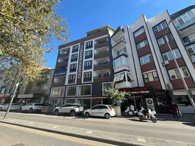 MANİSA AKHİSAR HÜRRİYET MAH. CADDED ÜZERİNDE DUBLEKS DAİRE