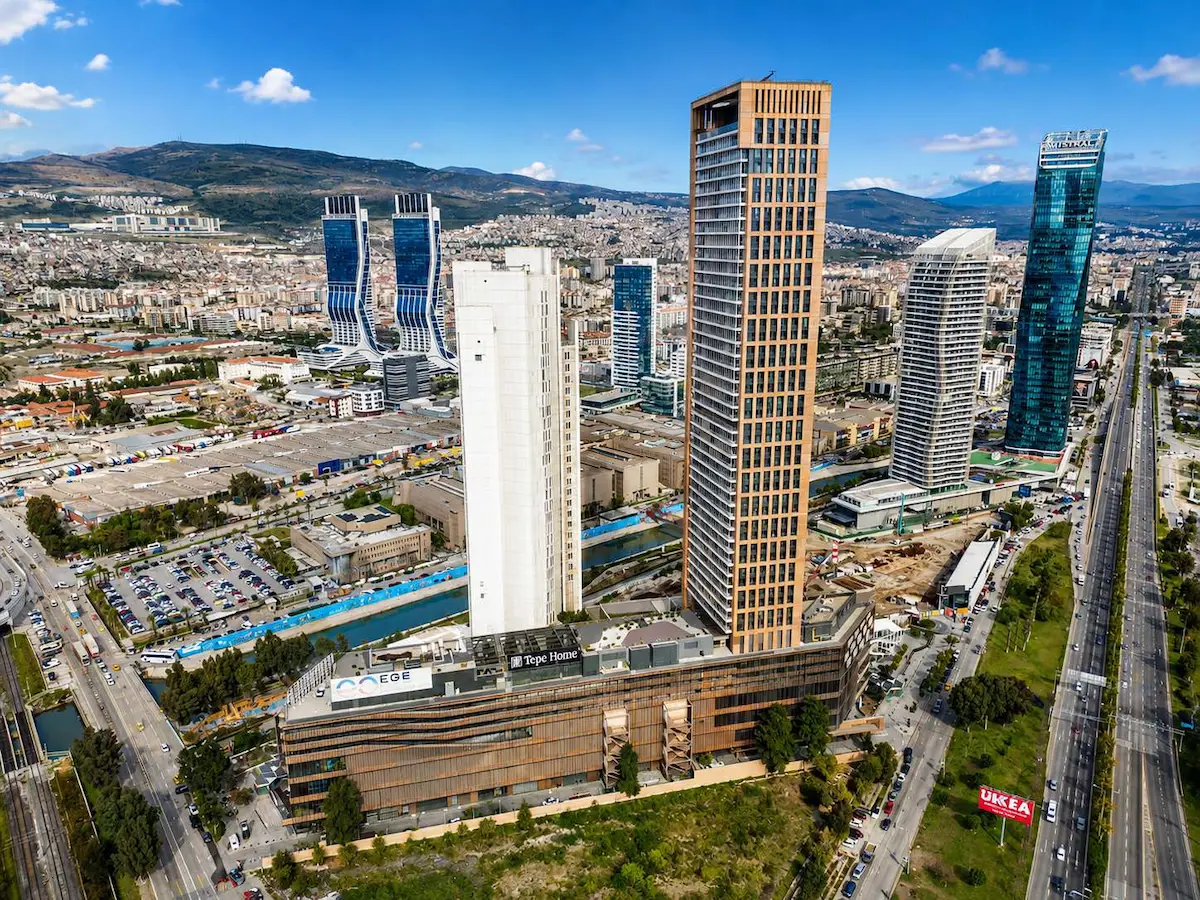 EYLEM KESKIN'DEN EGE PERLA'DA SATILIK MUHTEŞEM 5+1 DAIRE