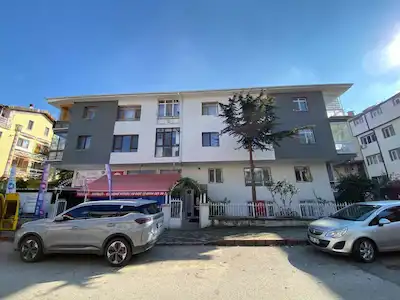 GAZİ MAHALLESİ YAPILI GENİŞ 3+1 BOŞ SATILIK DAİRE