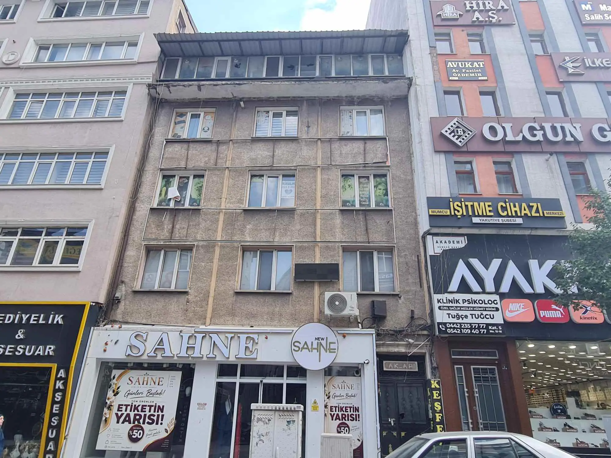 REMAX İLKE'DEN ŞEHİR MER. 3+1 KISMİ EŞYALI KİRALIK DAİRE