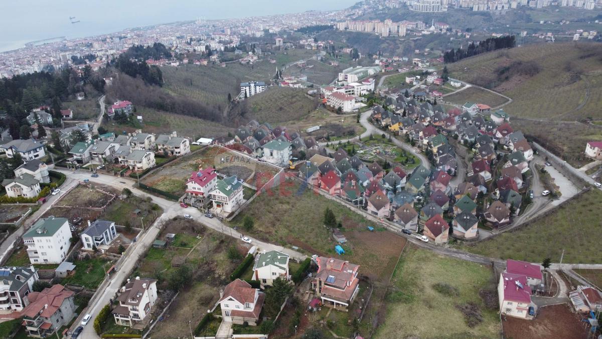 SOĞUKSU MAHALLESİ KORUKENT VİLLALAR ÜZERİNDE SATILIK ARSA