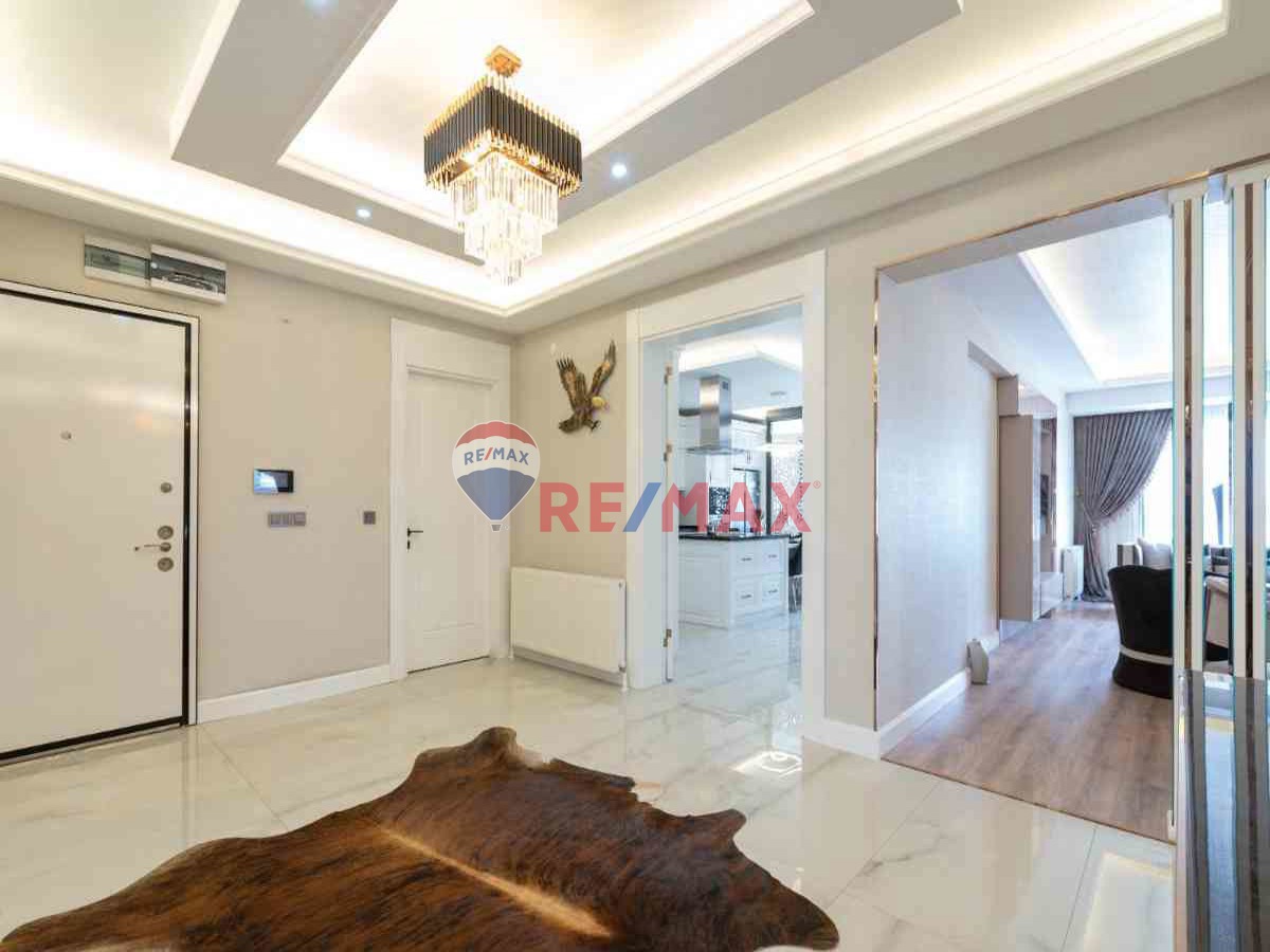 REMAX PARAF' TAN NATAVEGA YAKINI CAN TOWERS'DA 4+1 SATILIK DAİRE