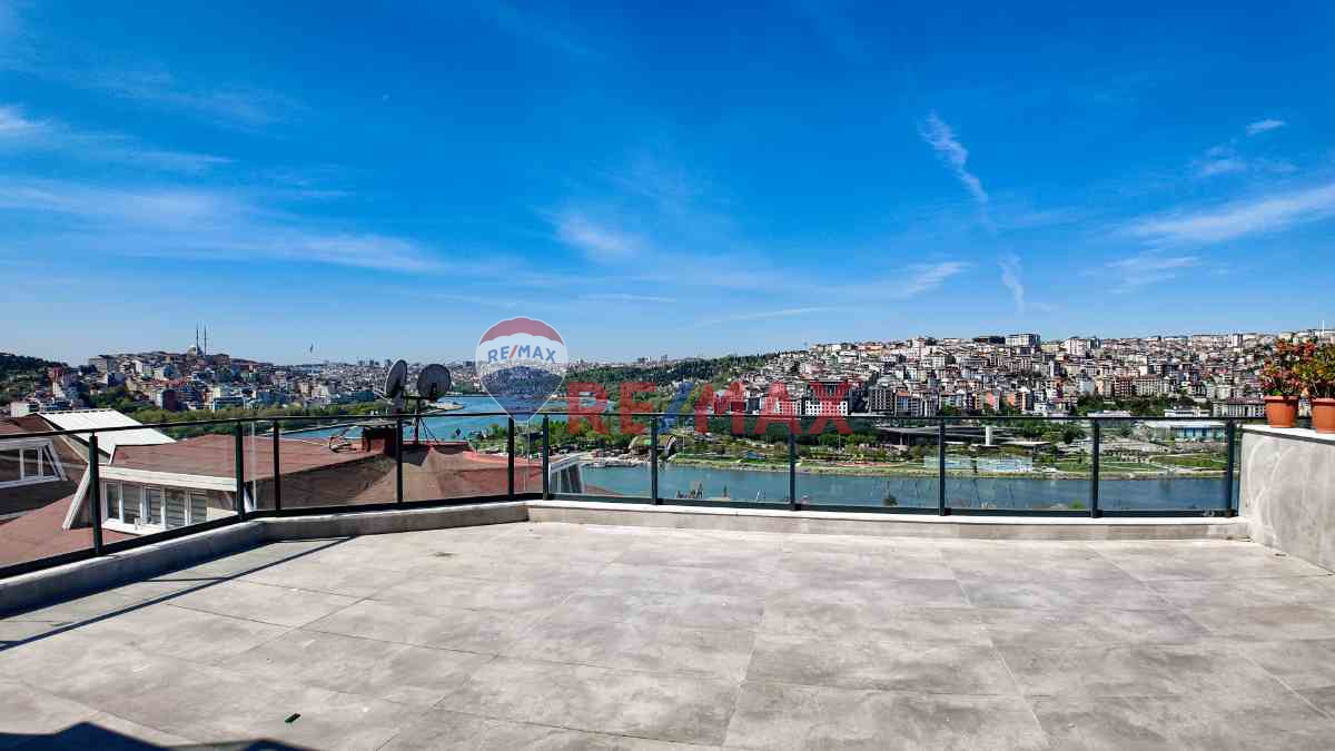 PANORAMİK HALİÇ MANZARALI, 47 M² TERASLI SIFIR 2+1 LÜKS DAİRE