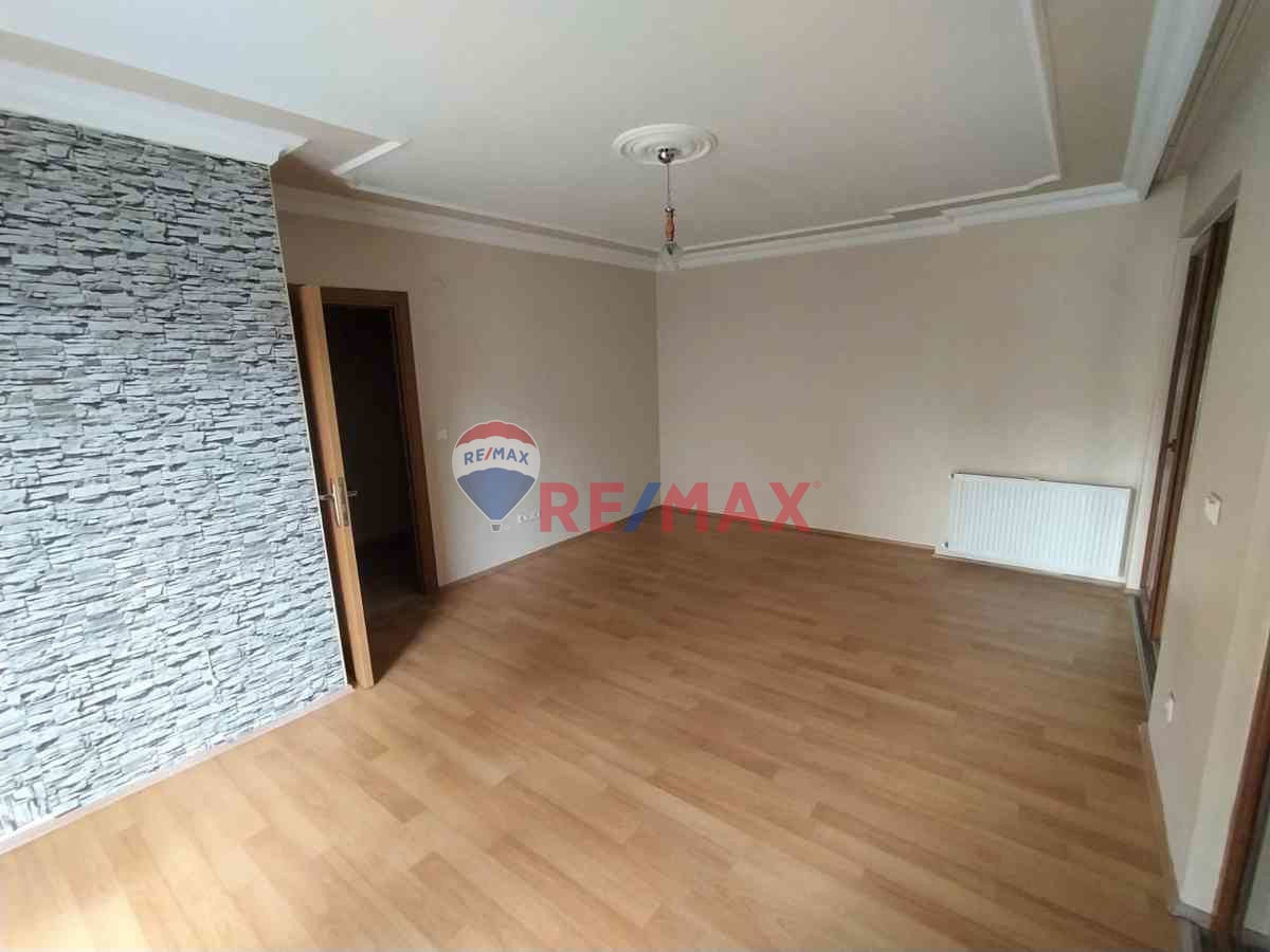 KARTAL /ESENTEPE MAHALLESİ 2+1 SATILIK DAİRE
