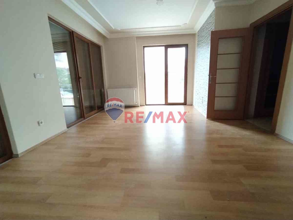 KARTAL /ESENTEPE MAHALLESİ 2+1 SATILIK DAİRE