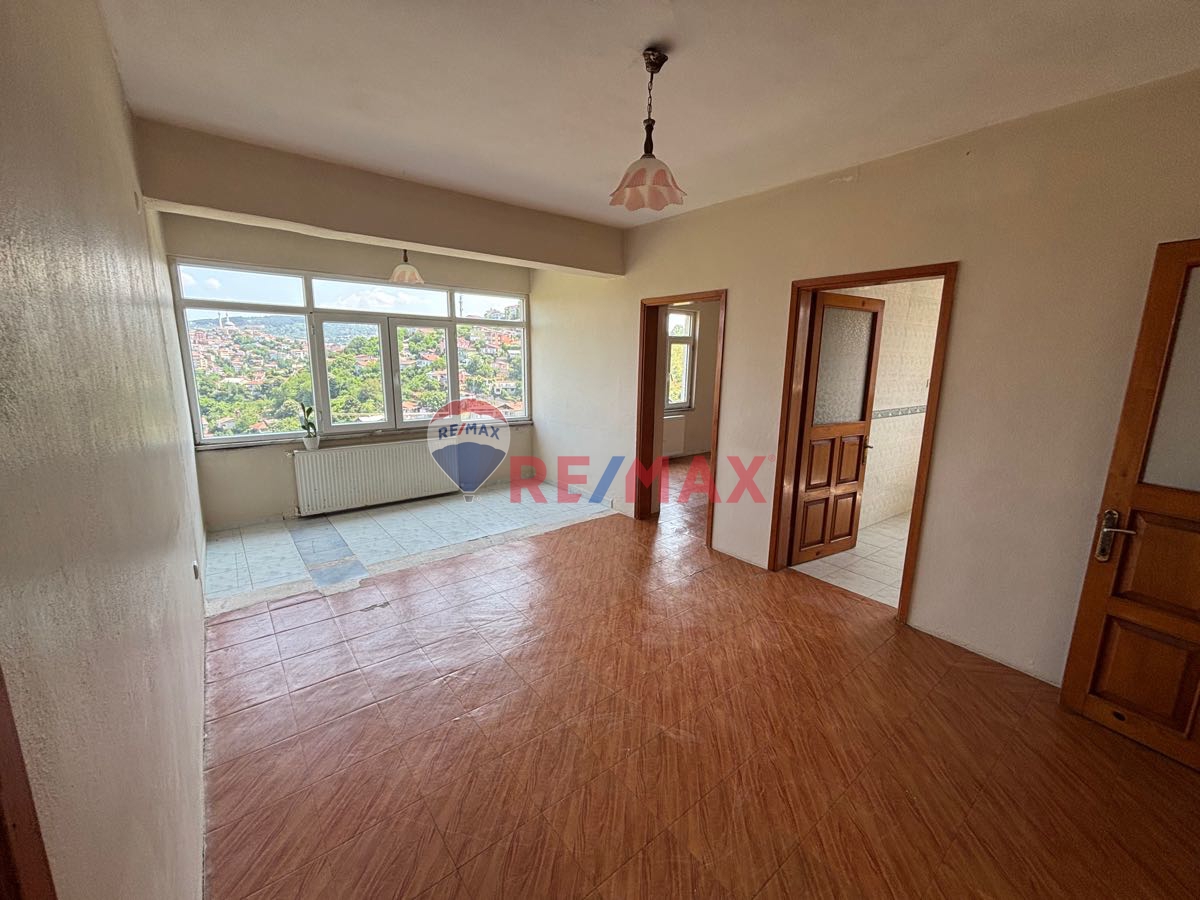 ÇUBUKLU DİŞ HASTAHANESİNE YAKIN 2 +1