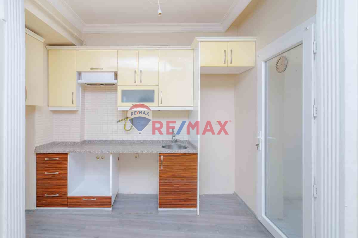 HÜRRİYET MAHALLESİ'NDE 83 M² KİRALIK 2+1 DAİRE