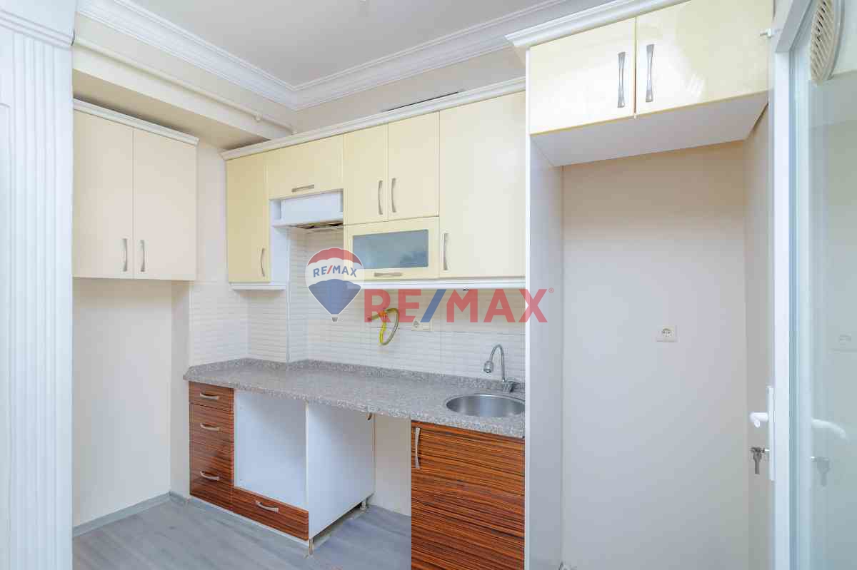 HÜRRİYET MAHALLESİ'NDE 83 M² KİRALIK 2+1 DAİRE