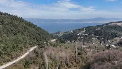 RE/MAX NATURAL'DEN EŞSIZ MANZARASIYLA SATILIK ARSA