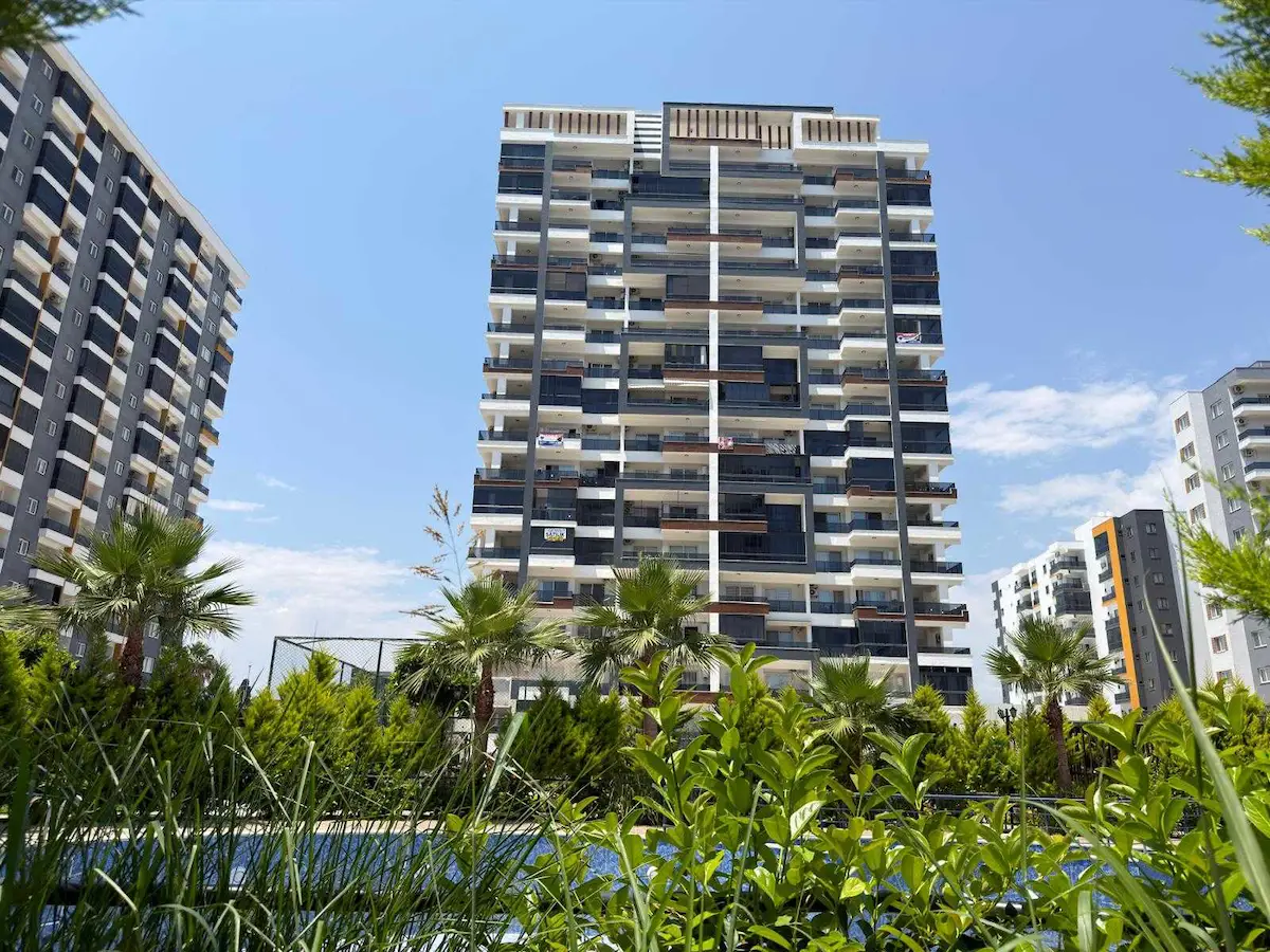 REMAX TOROS'TAN TÖMÜK'TE DENİZE YAKIN KİRALIK 2+1