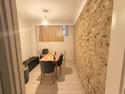 REMAX NEPTÜN'DEN 4.LEVENT'E KOMŞU SATILIK FIRSAT 3+1 DAİRE