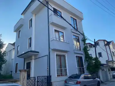 REMAXMAVİDEN 3 KATLI HER KATI AYRI TAPULU YATIRIMLIK KOMPLE BİNA