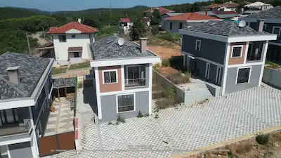 YASİN KURTULUŞ *ŞİLE ORUÇOĞLU ORMAN İÇİNDE SIFIR MÜSTAKİL VİLLA