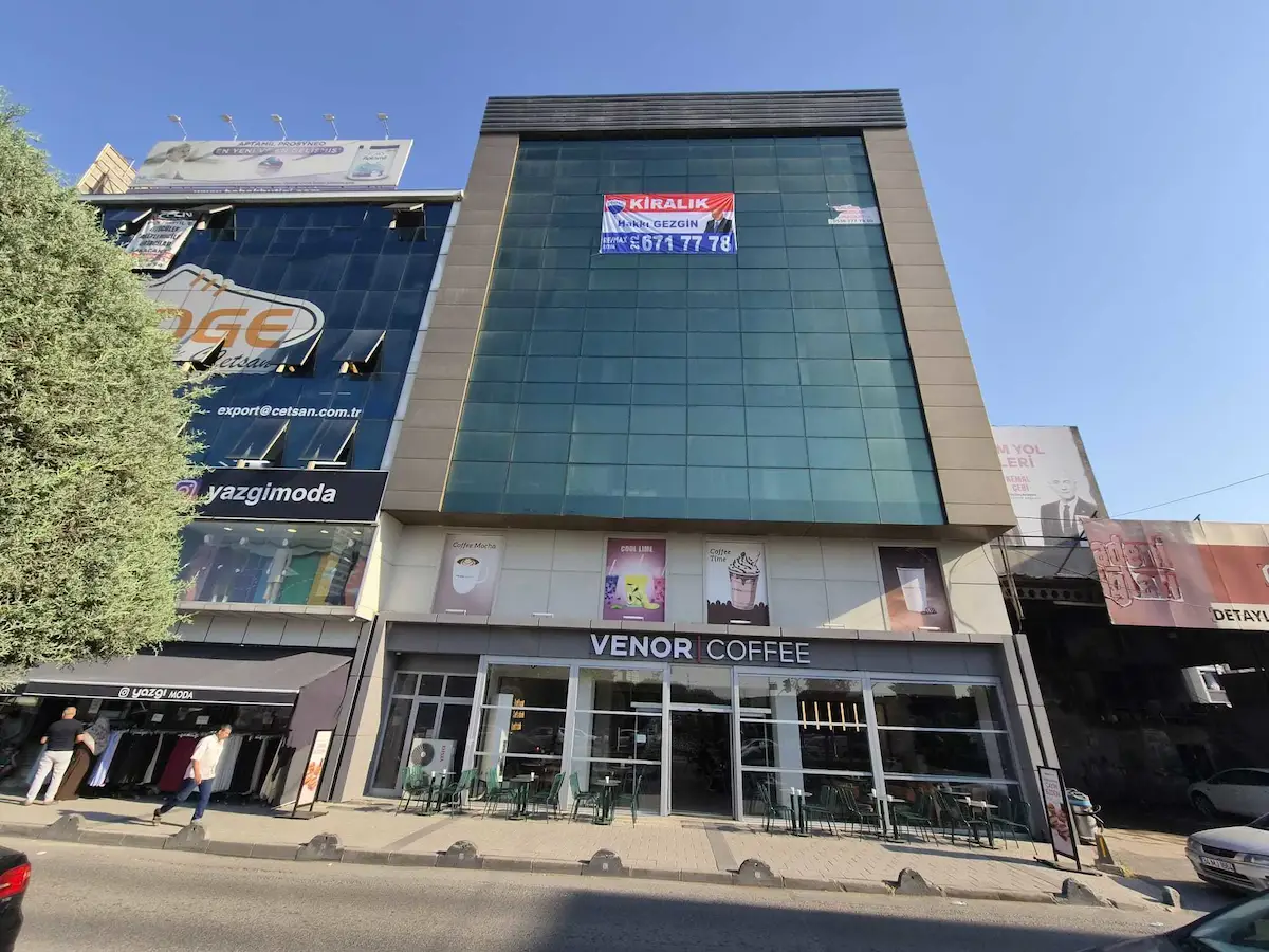 KİRALIK MALL OF İSTANBUL TEM CEPHELİ PLAZA KATLARI