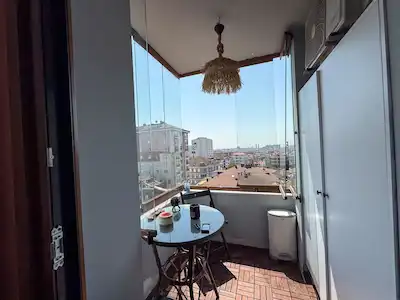 ESENEVLER DE ÖZEL MIMARI TASARIMLI KISMI EŞYALI LÜKS DAIRE