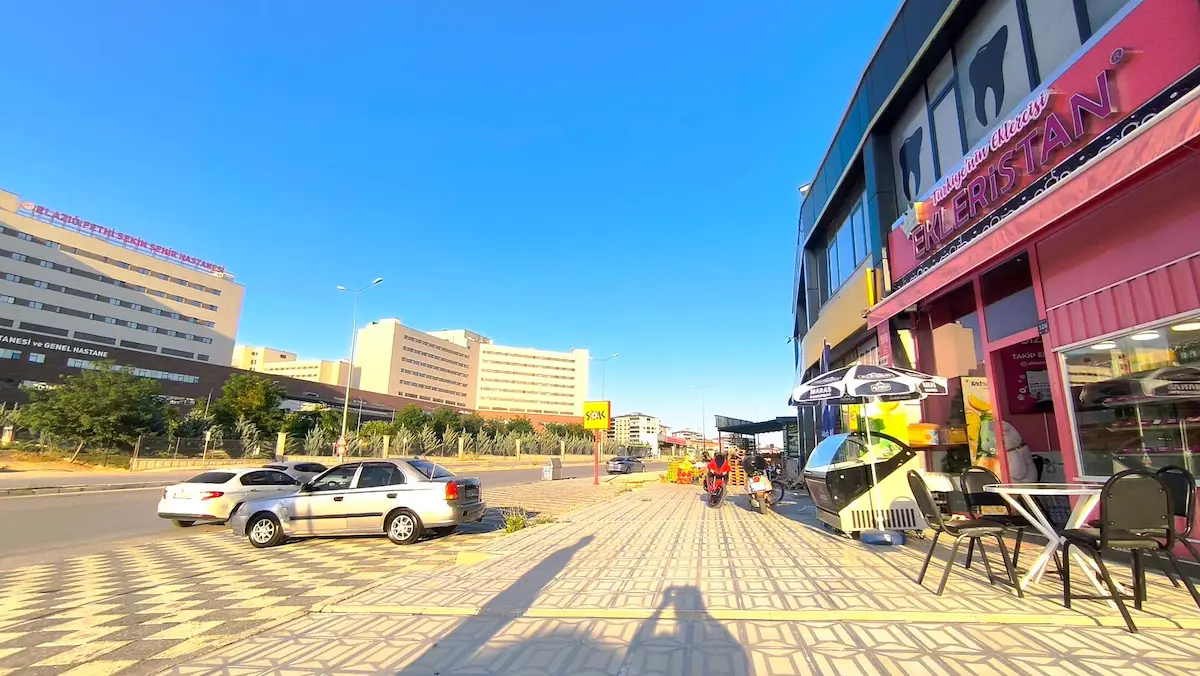 RE/MAX DOĞU'DAN ŞEHİR HASTANESİ KARŞISI DEVREN CAFE/TATLICI