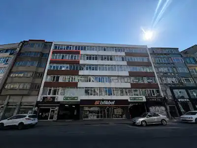 KADIKÖY SEVIMLI İŞ HANI'NDA 70 M² EŞYALI KIRALIK OFIS