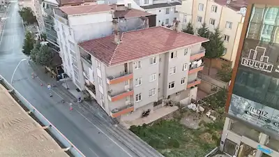KOCAELİ ÇAYIROVA BELEDİYE YANI KİRA GETİRİSİ YÜKSEK SATILIK BİNA
