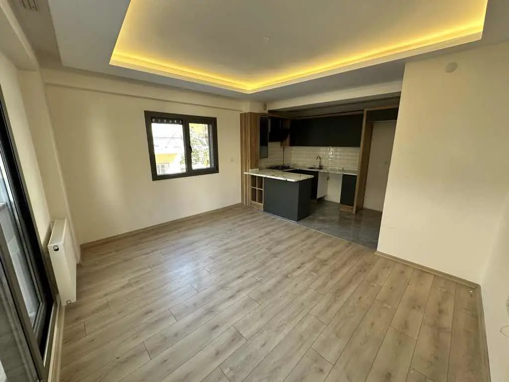 KARŞIYAKA İMBATLI’DA KİRALIK 2+1 DAİRE