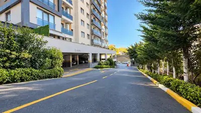PENDİK’TE SİTE İÇİNDE GÜNEY CEPHE 3+1 | 125 M² | 2 BANYOLU | BALKONLU