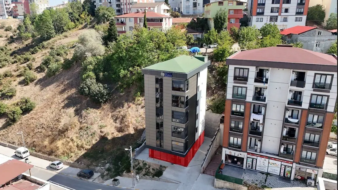 PENDİK AHMET YESEVİ MAHALLESİNDE SATILIK İŞYERİ