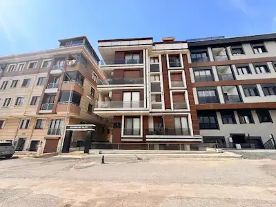 AYDINEVLER'DE DAİREYE ÖZEL BAHÇE KULLANIMLI DAIRE!