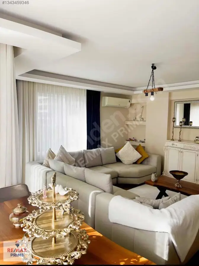 KOZYATAĞI KOCAYOL CADDESİNDE SATILIK 3+1 DAİRE