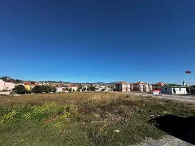 SULUOVA HÜRRIYET MAHALLLESI'NDE SATILIK ARSA