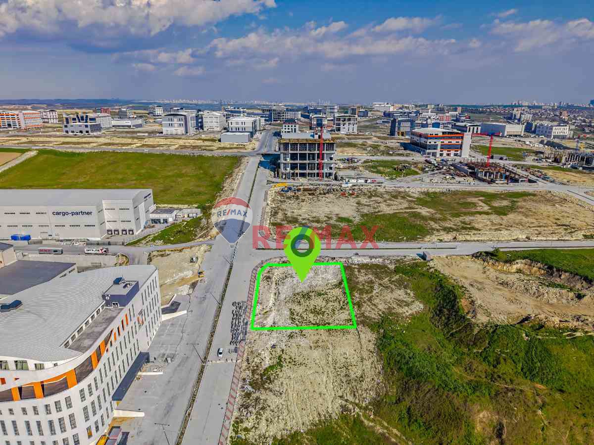 DELİKLİKAYA ASKOOP'DA 3273M² KOTLU KÖŞE PARSEL ARSA