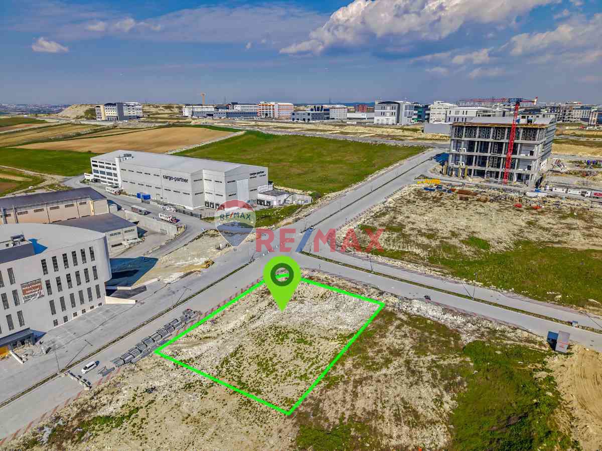 DELİKLİKAYA ASKOOP'DA 3273M² KOTLU KÖŞE PARSEL ARSA