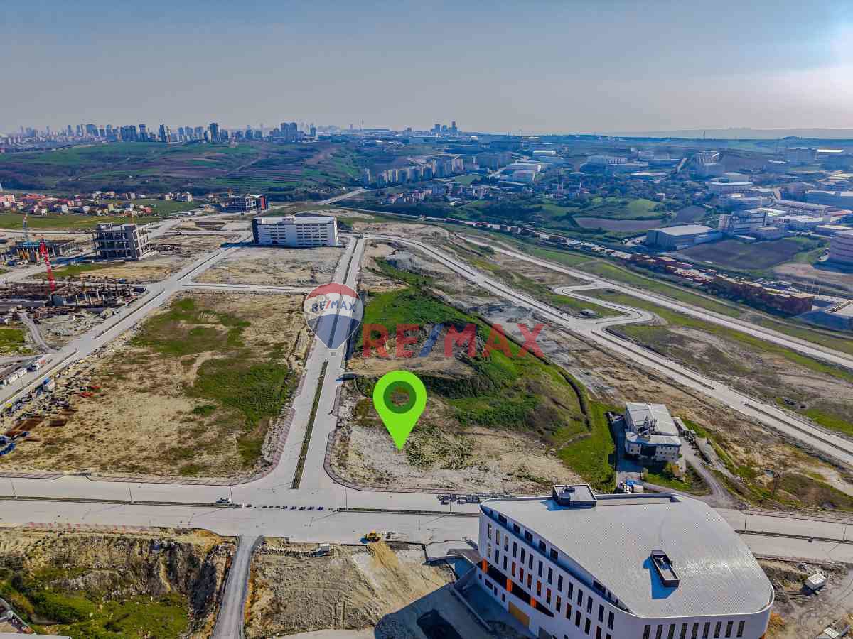 DELİKLİKAYA ASKOOP'DA 3273M² KOTLU KÖŞE PARSEL ARSA