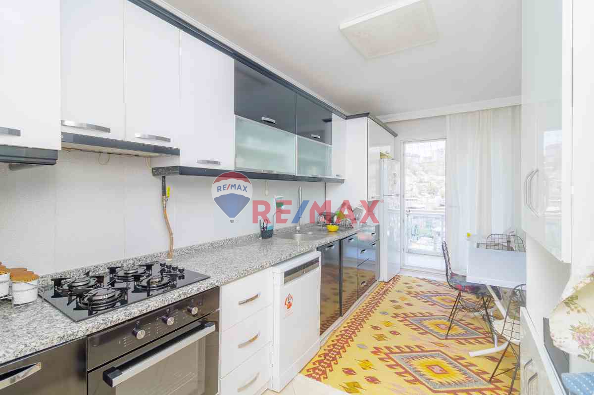 YAMANLAR MAHALLESI ANITPARK SITESI'NDE KIRALIK FERAH 3+1 DAIRE