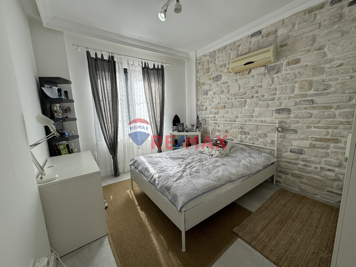 ALANYA AVSALLAR MAHALLESIN'DE EŞYALI SATILIK 4+1 MÜSTAKIL VILLA