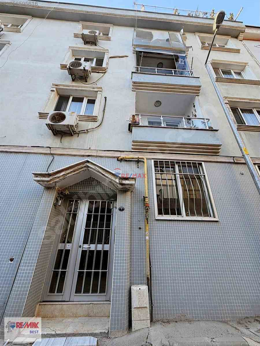 REMAX BEST'TEN BUCA ŞIRINYER DE KIRALIK 2+1