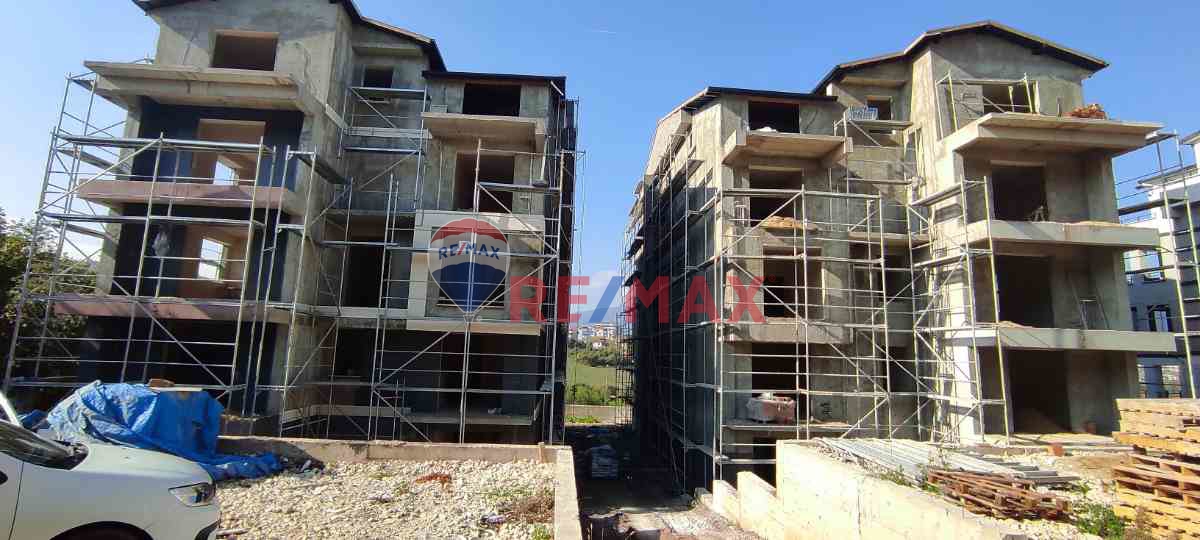 REMAX NATURAL VENÜS EVLERI SATILIK BAHÇE DUBLEKS B-2