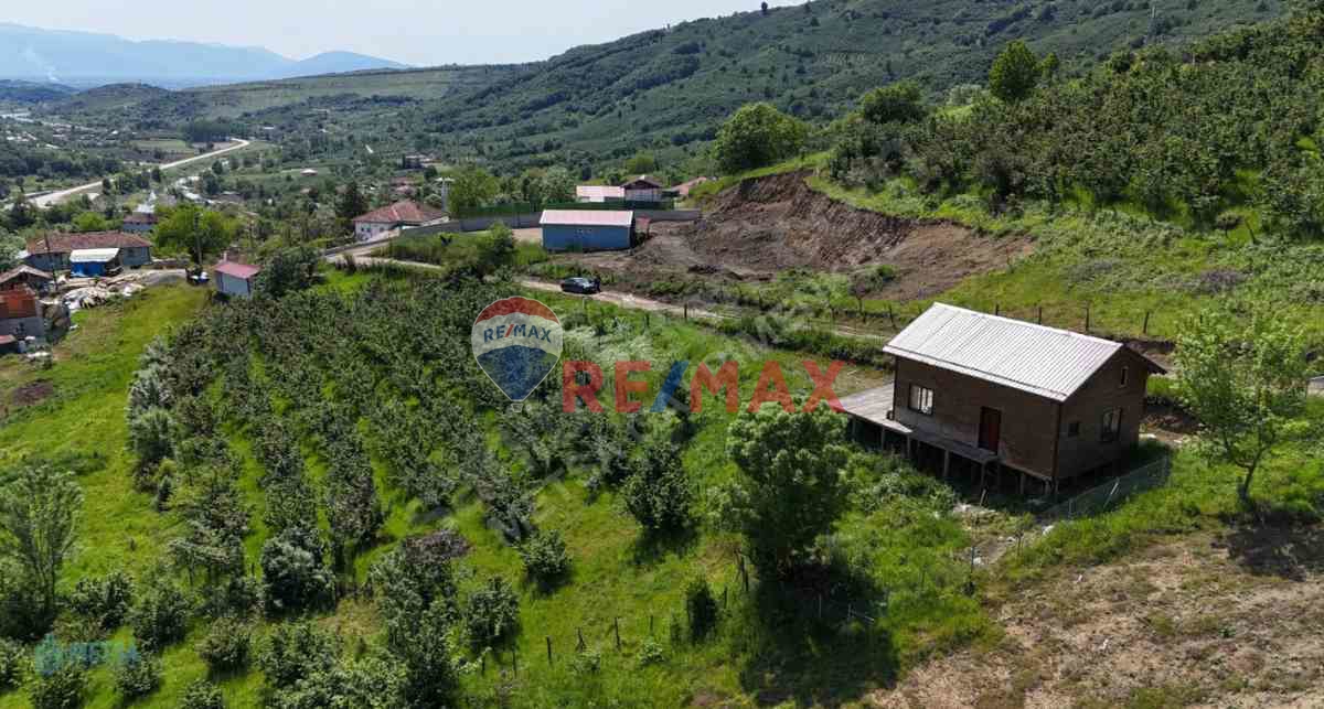 SATILIK MÜSTAKIL BAHÇELI EV